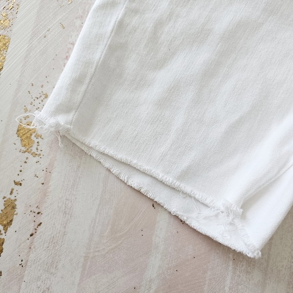 Pilcro & the Letterpress Shorts Anthropologie White Denim High Rise Slim Sz 26 - Picture 4 of 16